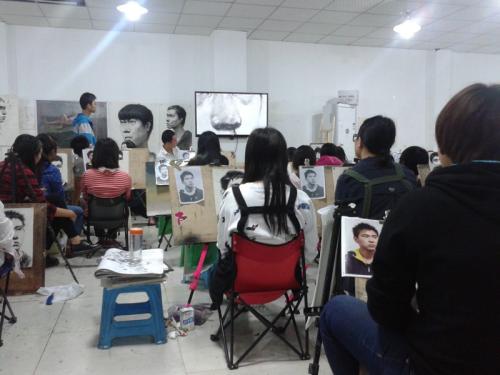 为什么有那么多人去北京艺考画室集训？
